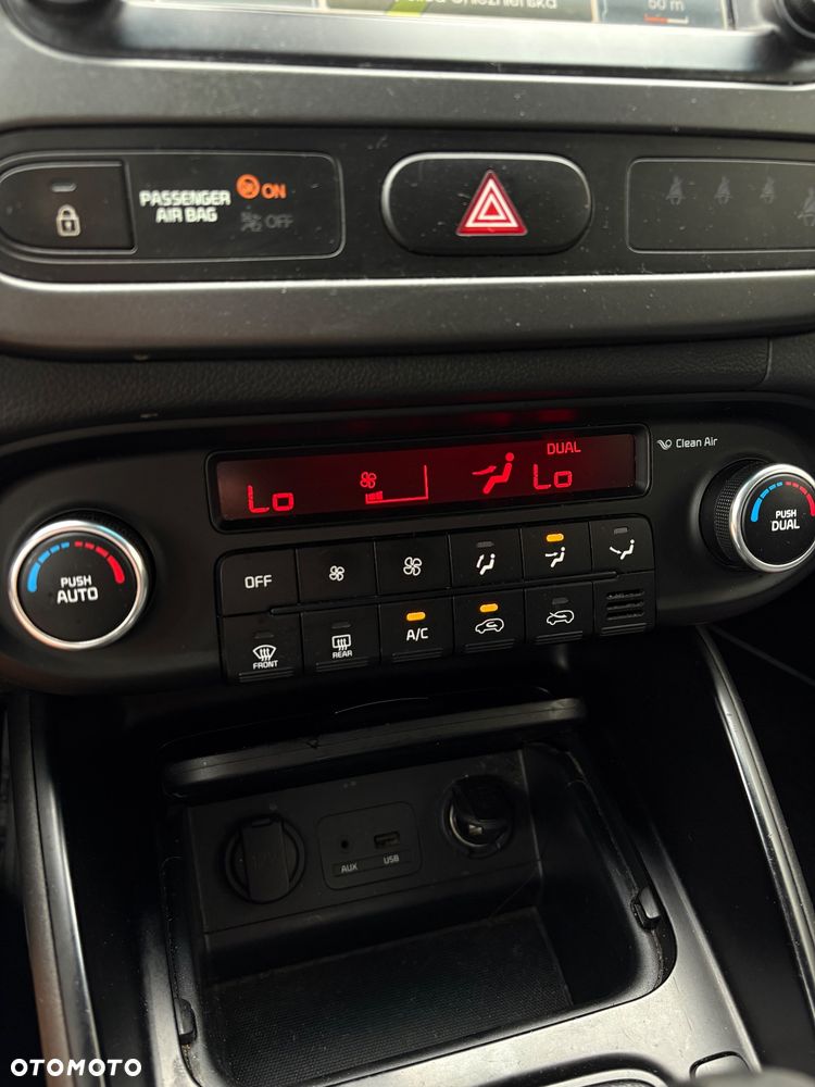 Kia Carens 1.6 GDI Business Line EU6 - 18