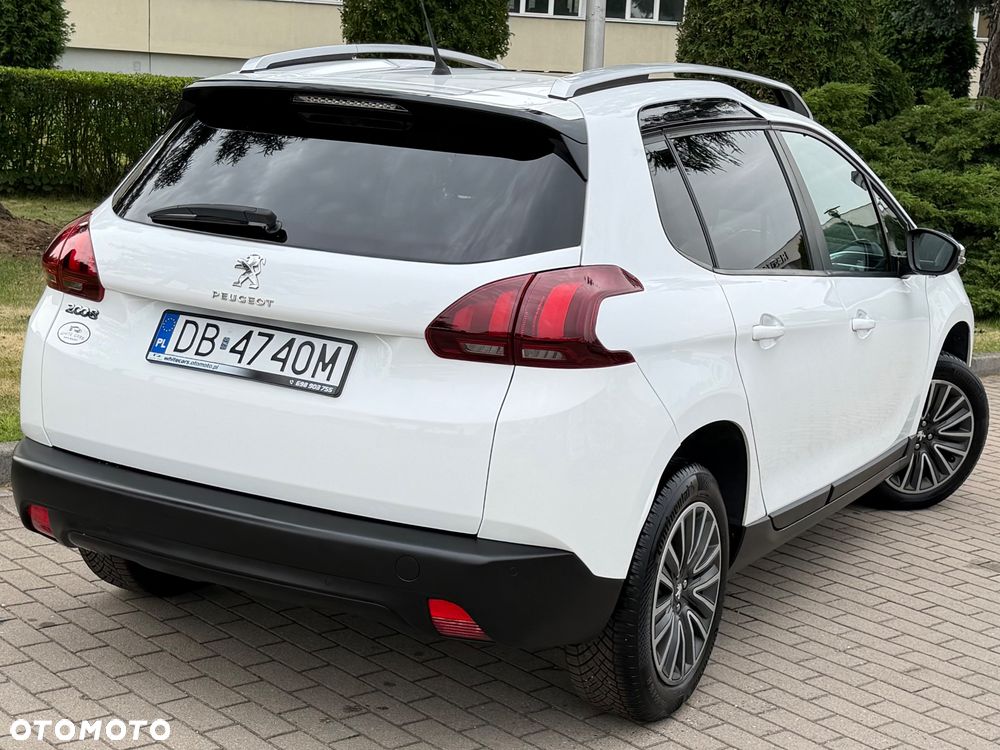 Peugeot 2008 PureTech 82 Signature - 18