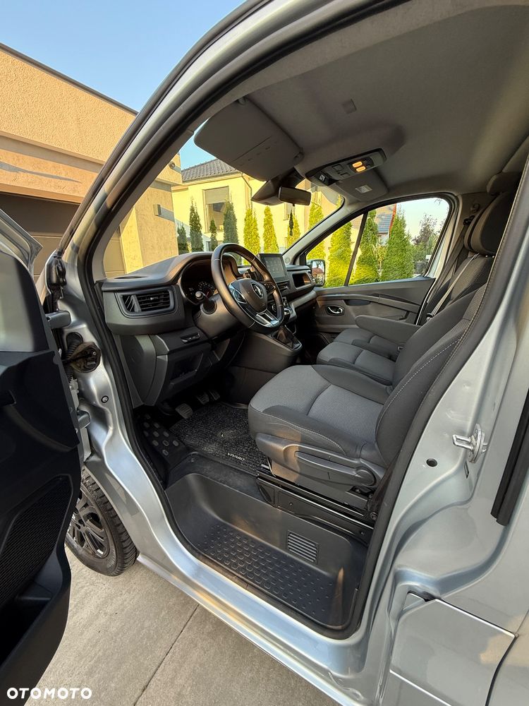 Renault Trafic - 10