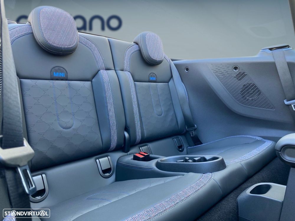 MINI Cabrio C Classic M - 17