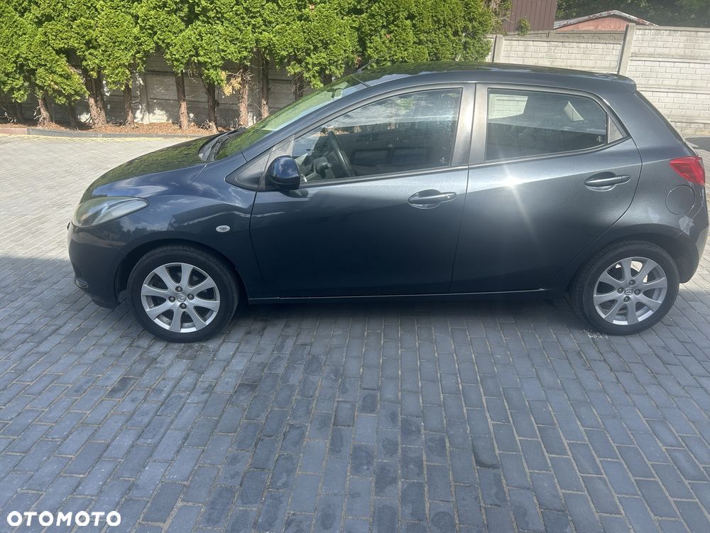 Mazda 2 - 5