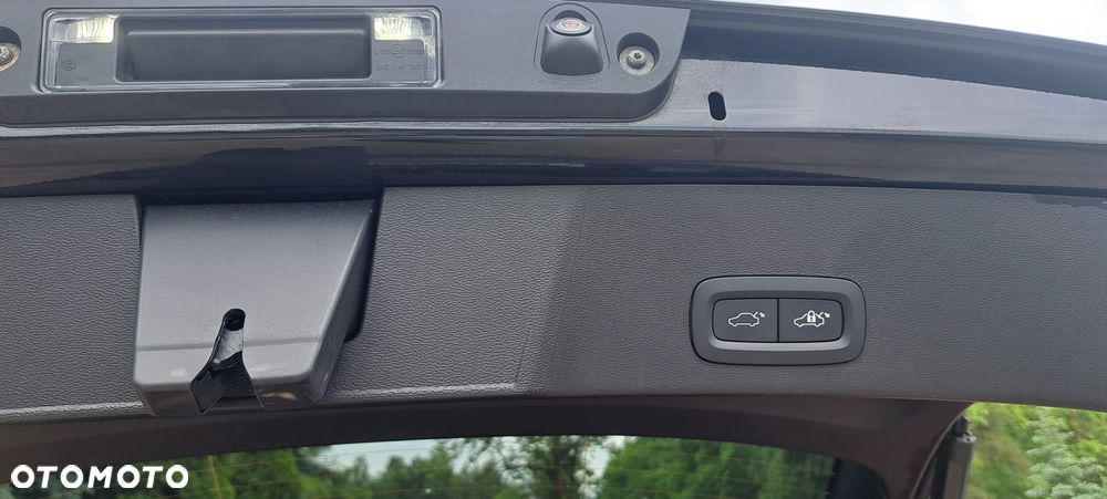 Volvo XC 40 T4 Plug-In Hybrid Plus Dark - 3