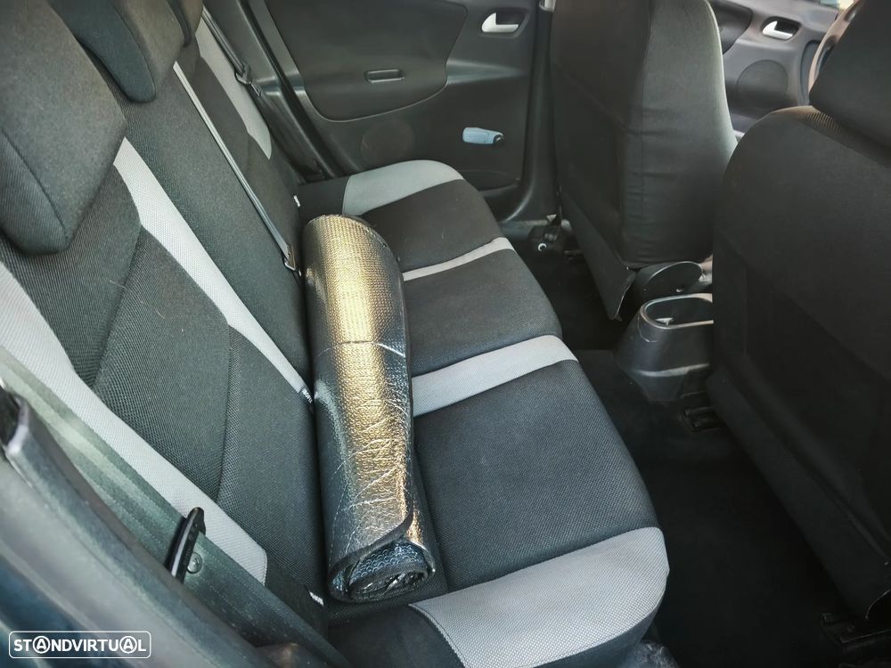 Peugeot 207 1.4 HDi Premium - 13