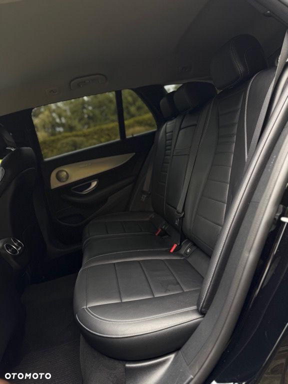 Mercedes-Benz Klasa E 220 d 4-Matic Avantgarde - 30