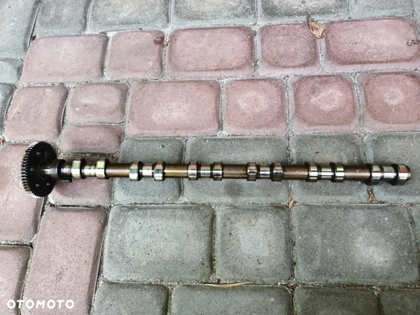 Wałek rozrządu ssący wydechowy BMW E60 E65 E83 X3 E70 X5 E90 3.0d M57 7791580 7791579