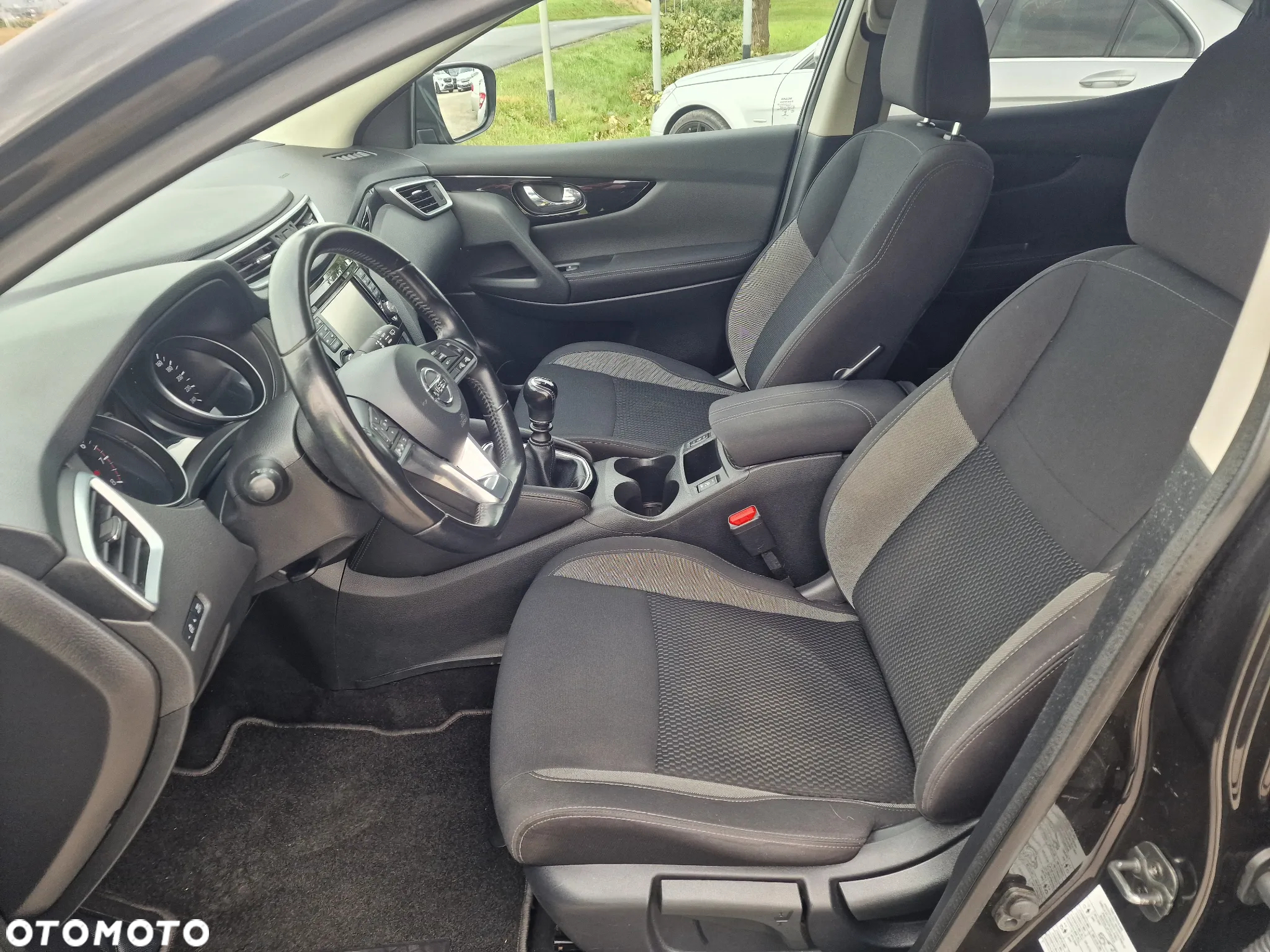 Nissan Qashqai 1.2 DIG-T Acenta EU6 - 21