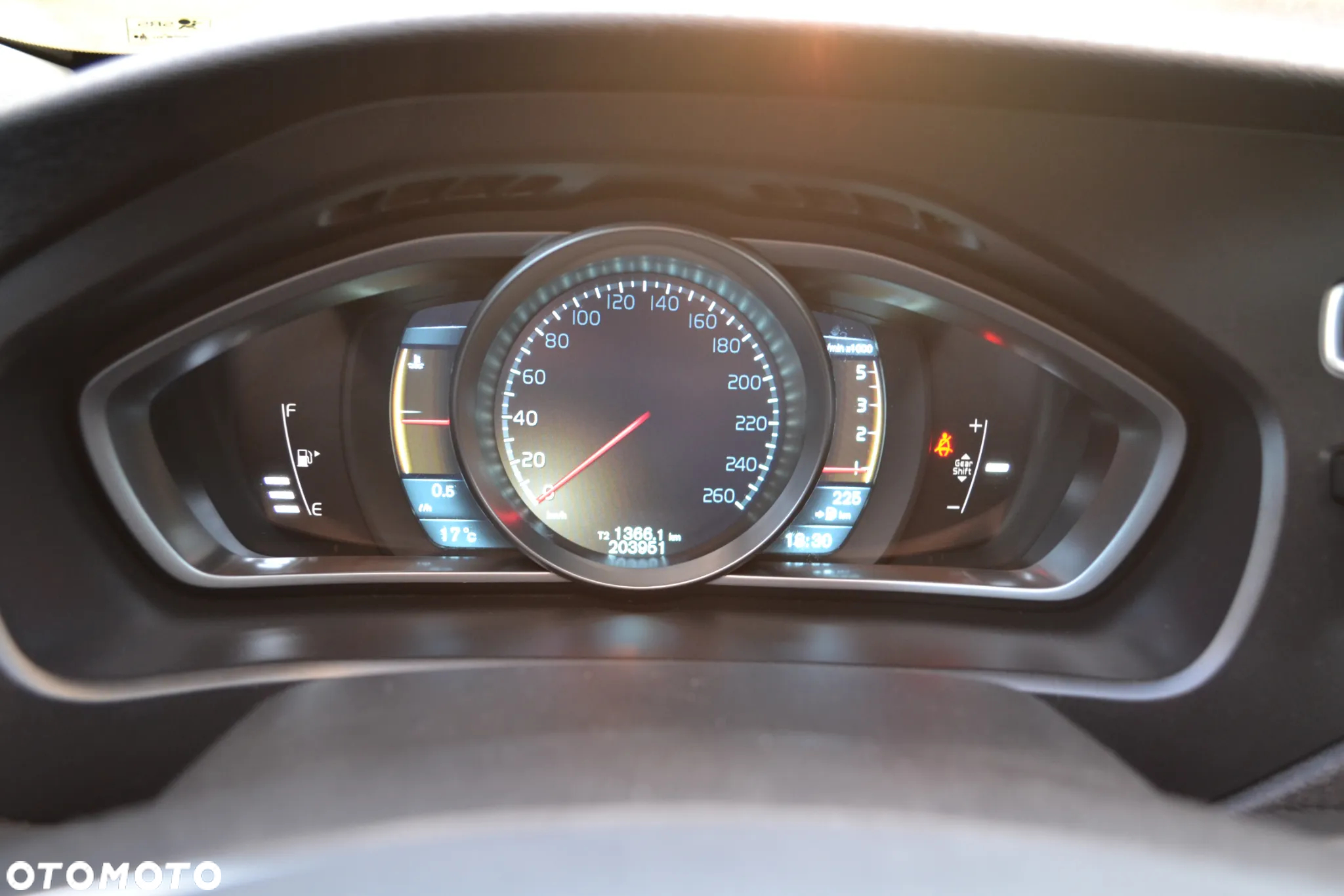 Volvo V40 D2 Kinetic - 27