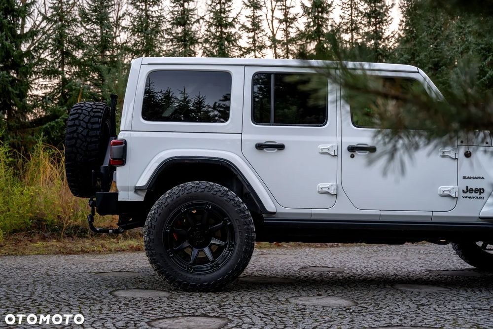 Jeep Wrangler Unlimited GME 2.0 Turbo Sahara - 16
