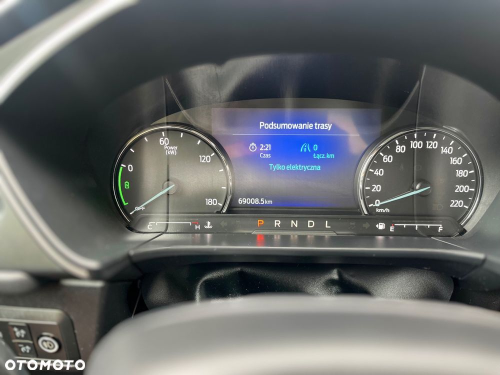 Ford Kuga 2.5 FHEV FWD Titanium X - 26