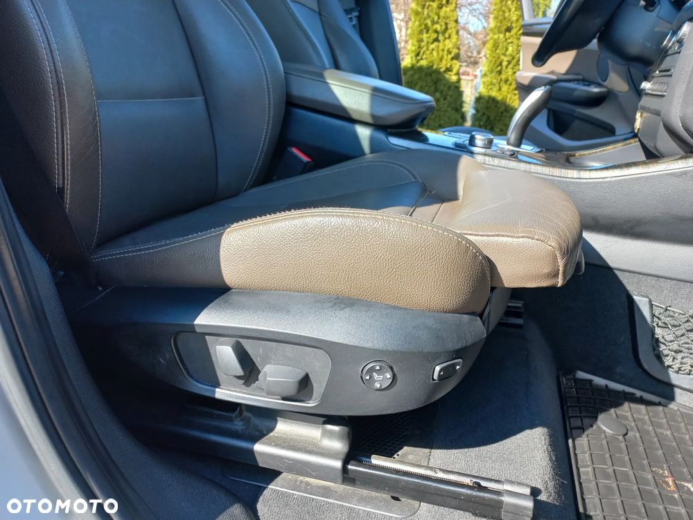 BMW X3 xDrive30d Advantage - 28