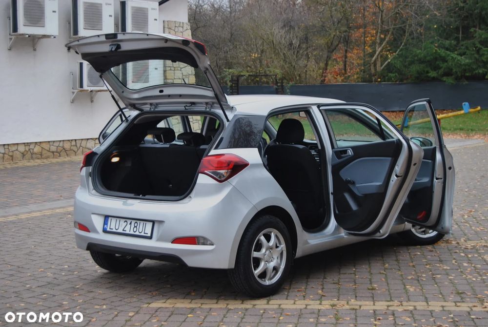 Hyundai i20 1.2 BlueDrive Comfort - 19