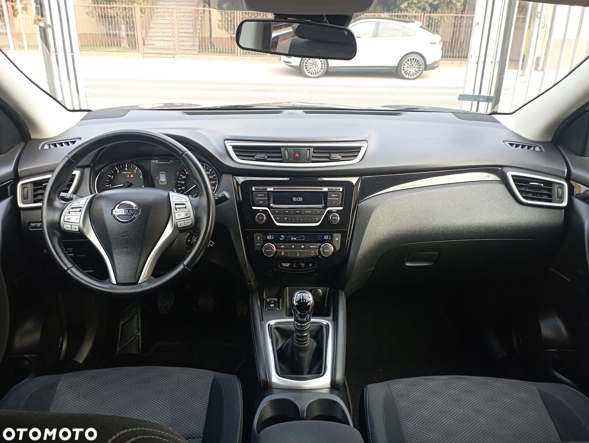 Nissan Qashqai 1.2 DIG-T Acenta EU6 - 8