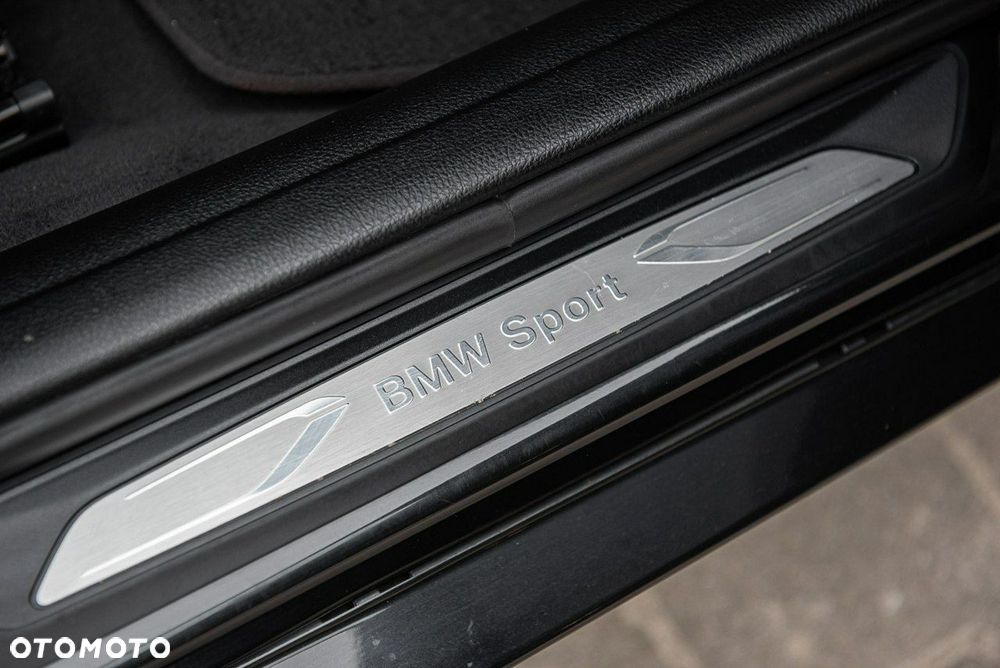 BMW Seria 3 320d Sport Line - 24