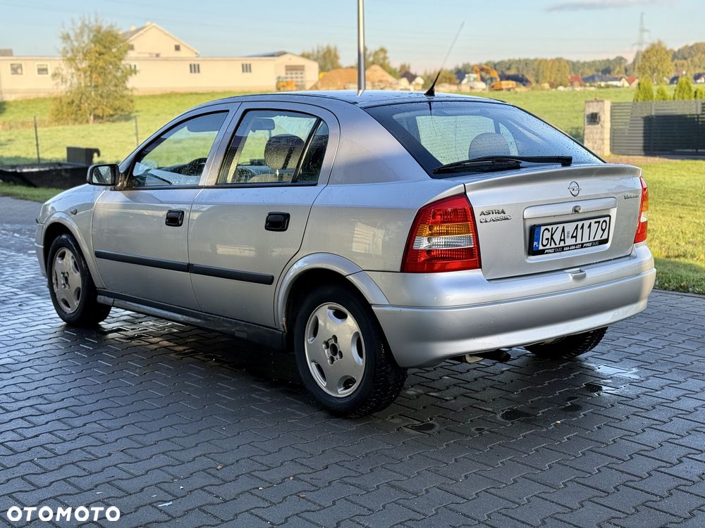 Opel Astra - 3