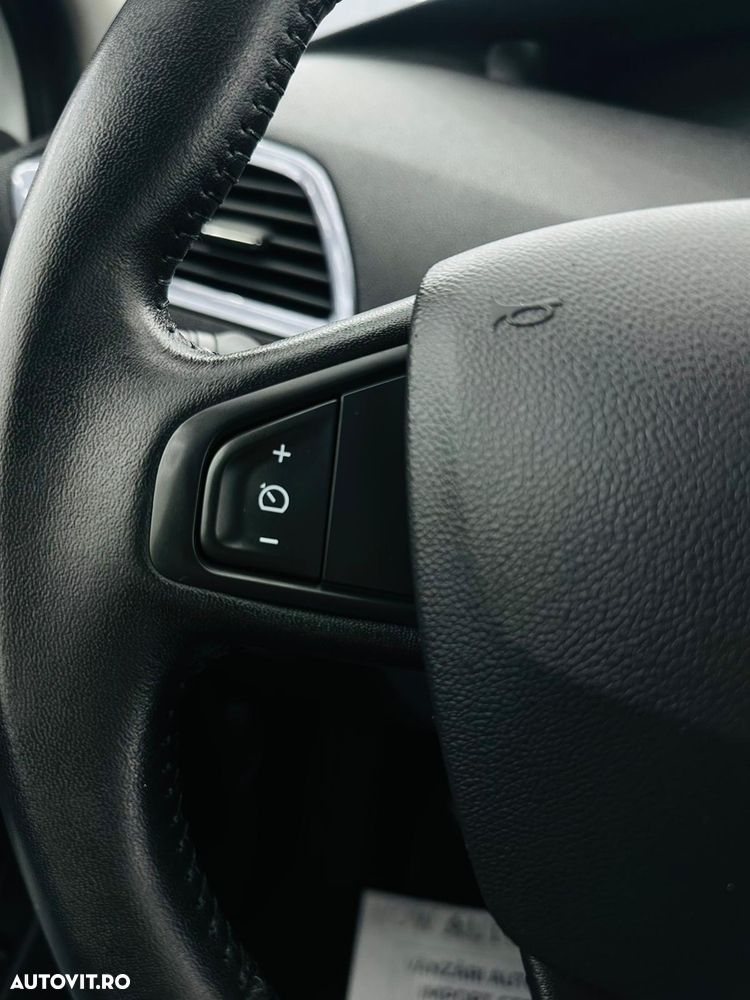 Renault Grand Scenic ENERGY dCi 110 INTENS - 26