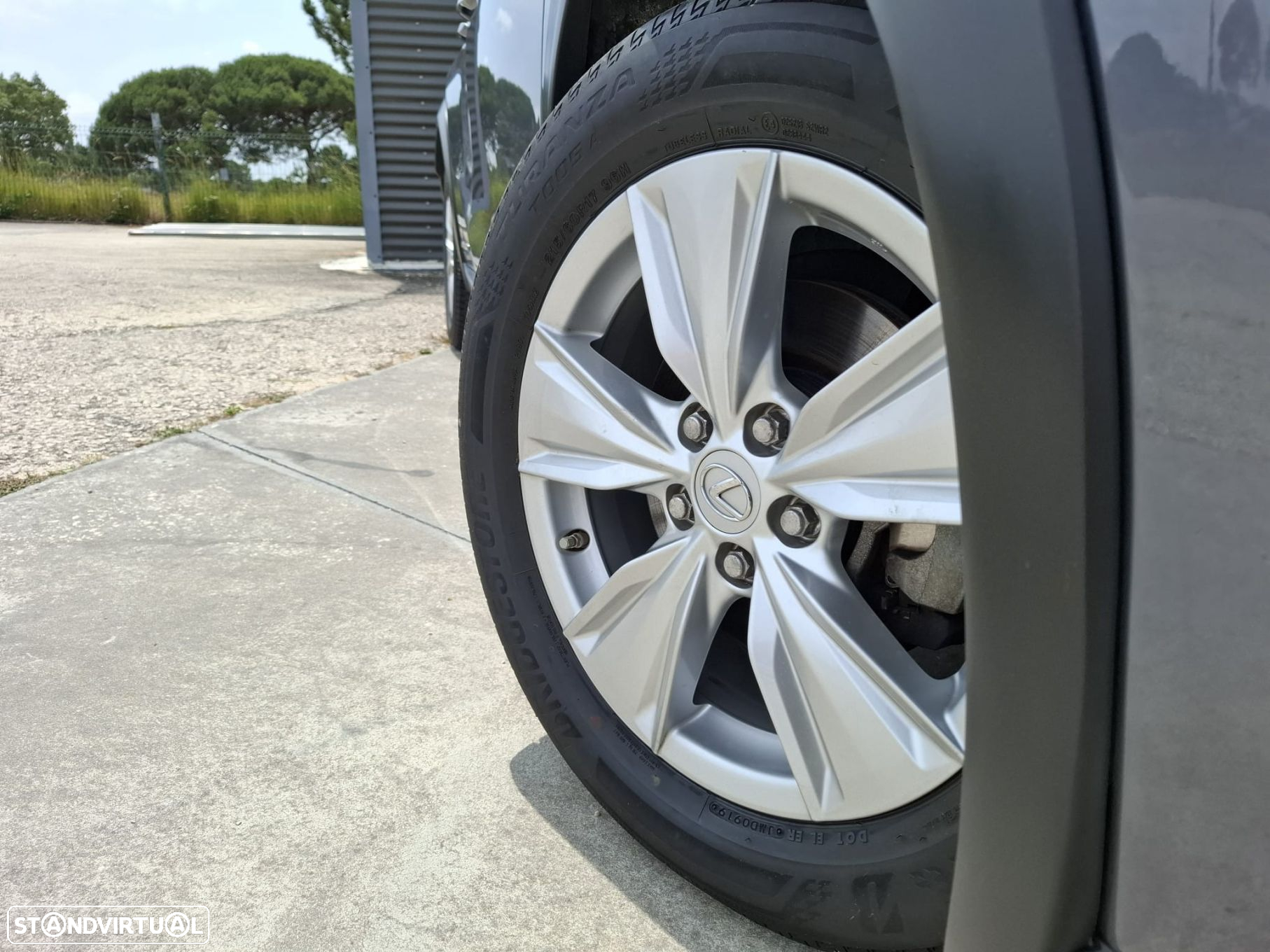Lexus UX 250h Executive - 51