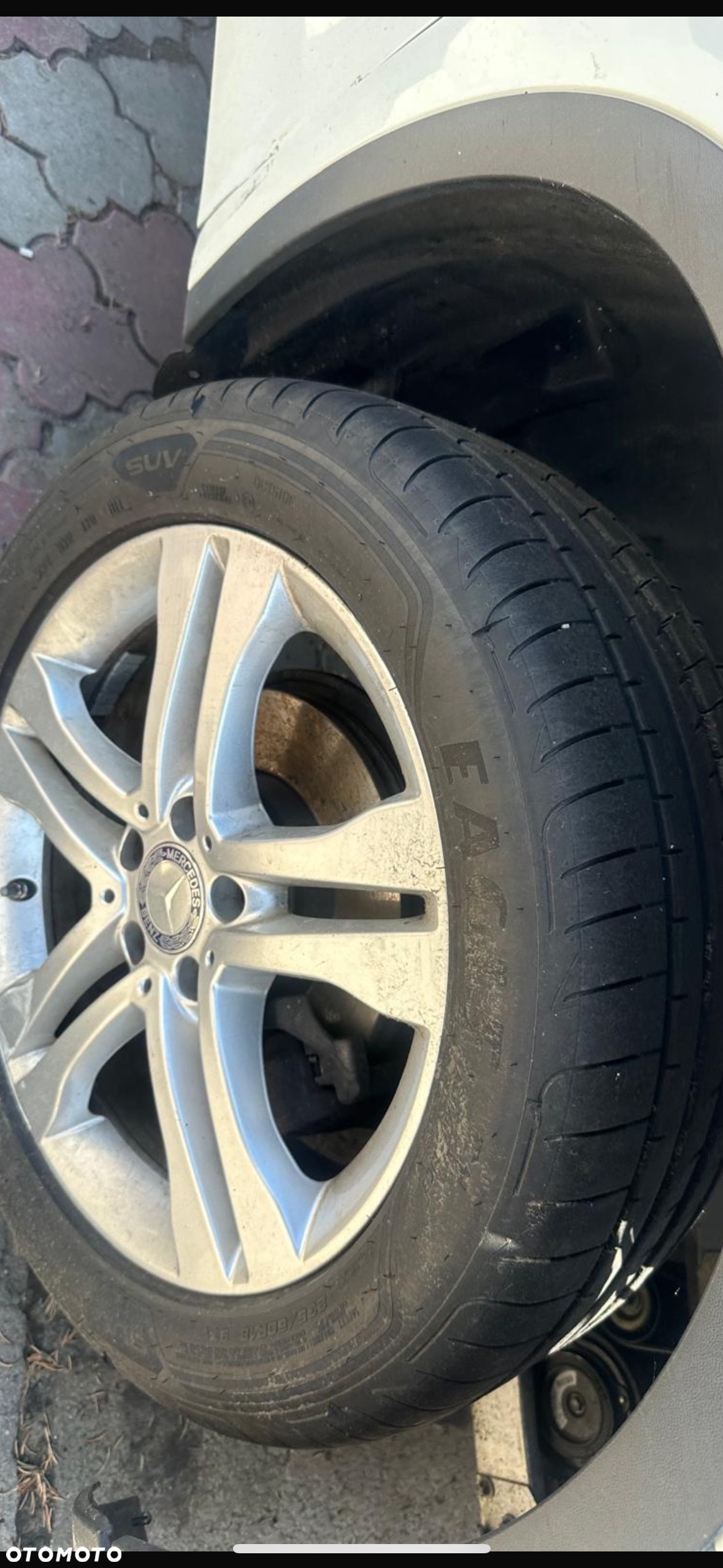 Mercedes-Benz GLA 200 7G-DCT Activity Edition - 32