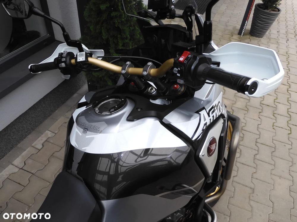Honda CRF - 10