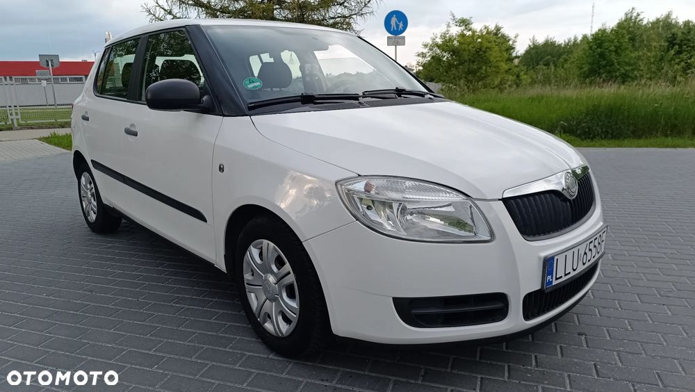 Skoda Fabia 1.2 HTP Ambiente - 11
