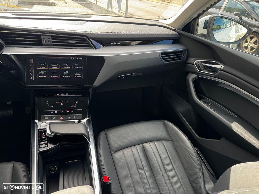 Audi e-tron 55 quattro Advanced - 12