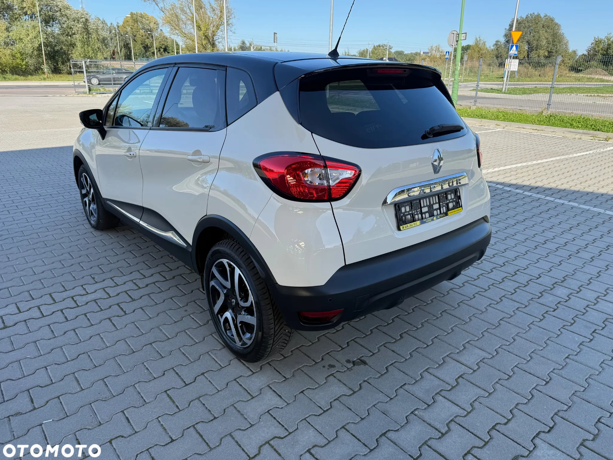 Renault Captur 1.5 dCi Energy Intens - 5