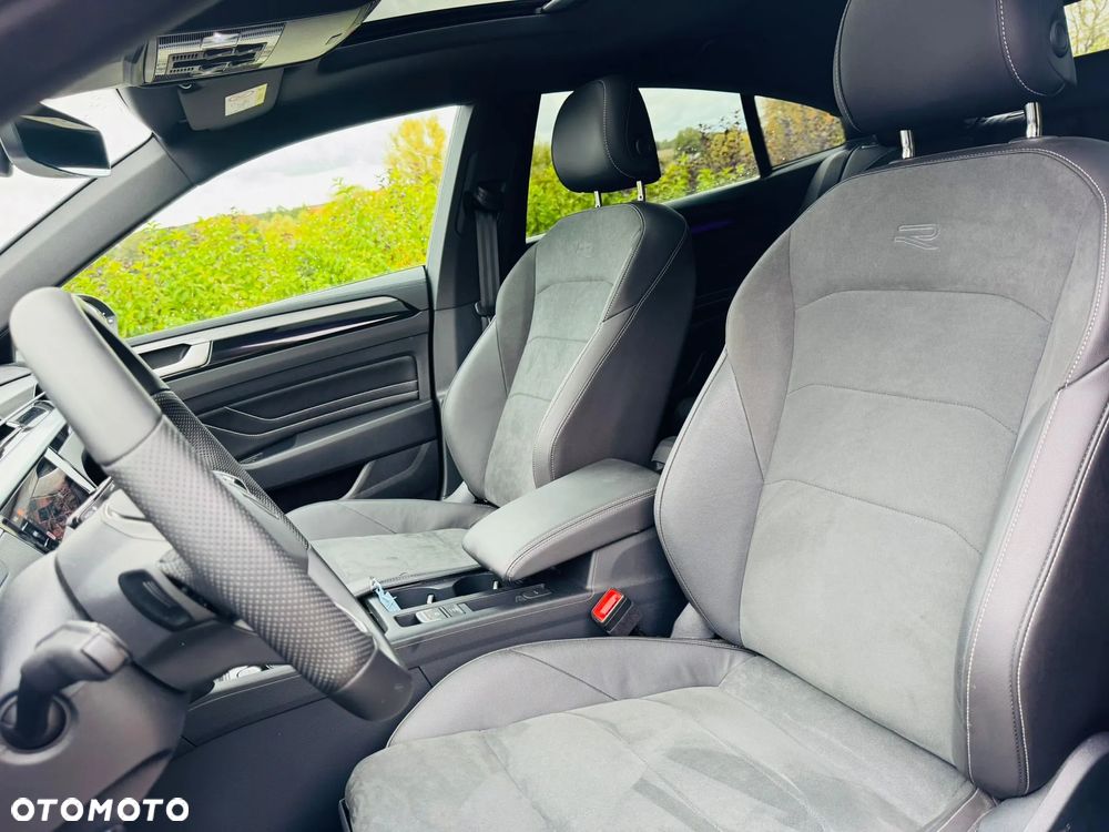 Volkswagen Arteon 2.0 TDI SCR DSG R-Line - 24