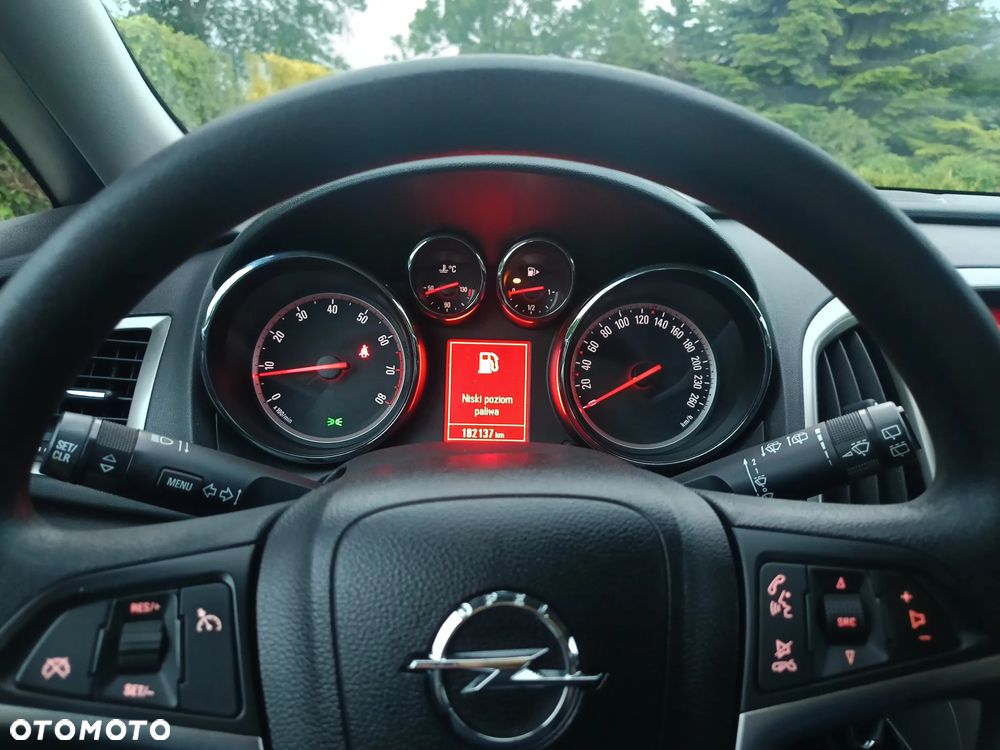 Opel Astra 1.4 Turbo Color Edition - 12