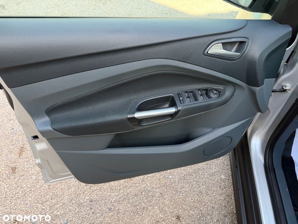 Ford Grand C-MAX - 20