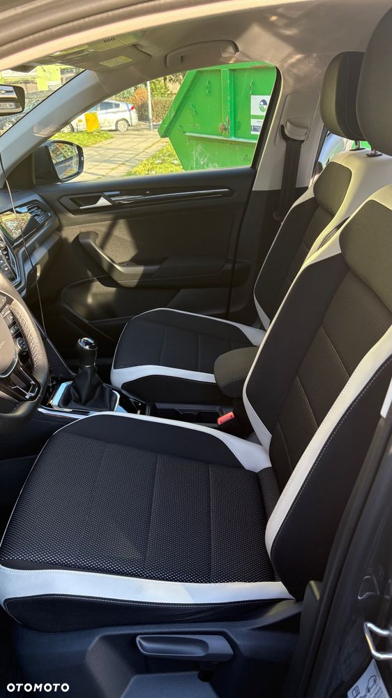 Volkswagen T-Roc - 5