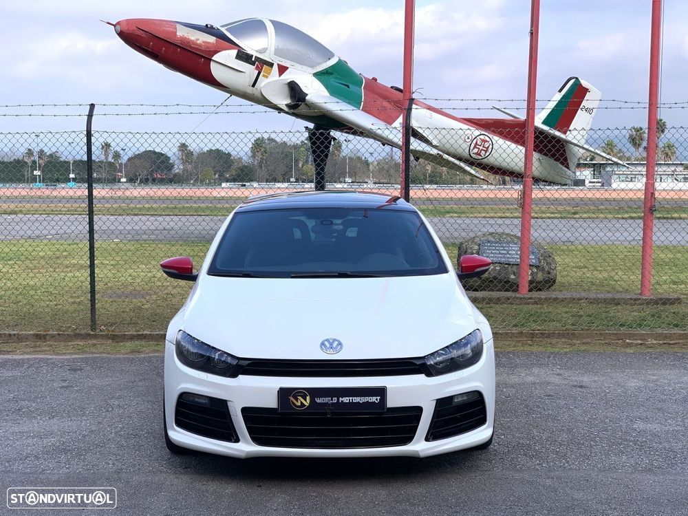 VW Scirocco 2.0 TDI GTD - 2