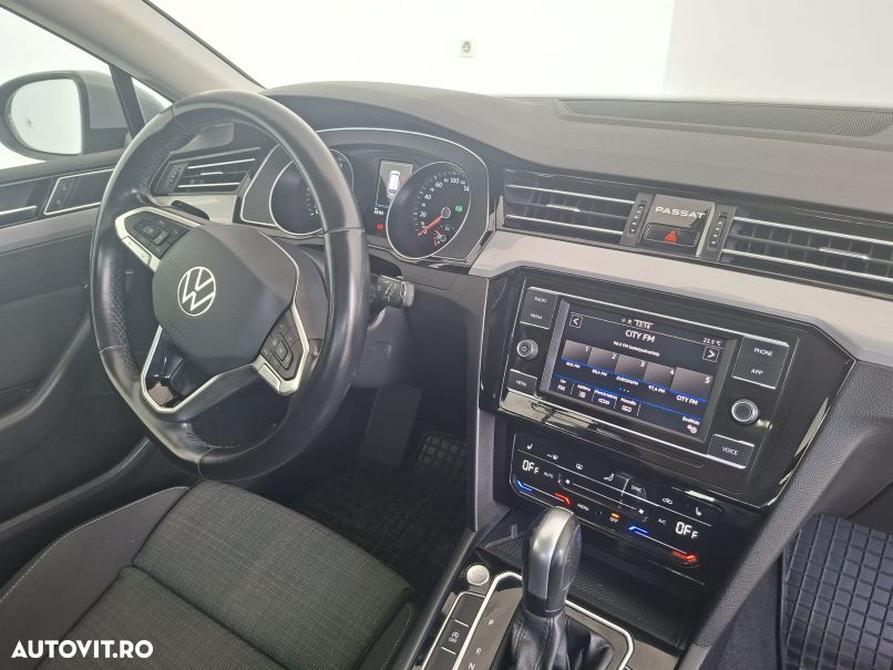 Volkswagen Passat 2.0 TDI DSG Comfortline - 13