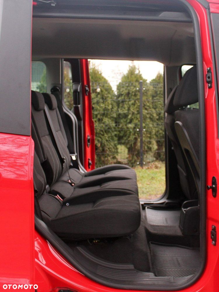 Ford Tourneo Connect - 16