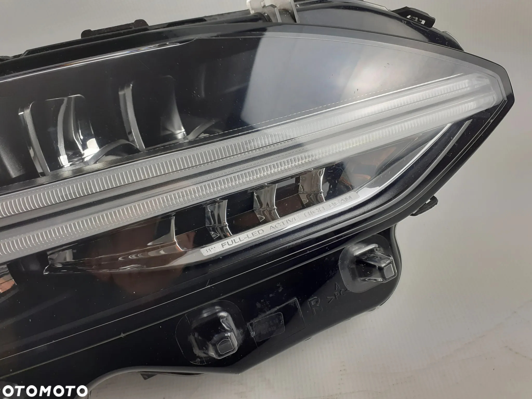 Lampa Volvo S90 V90 prawa full led 2017-2021.EUR. - 3