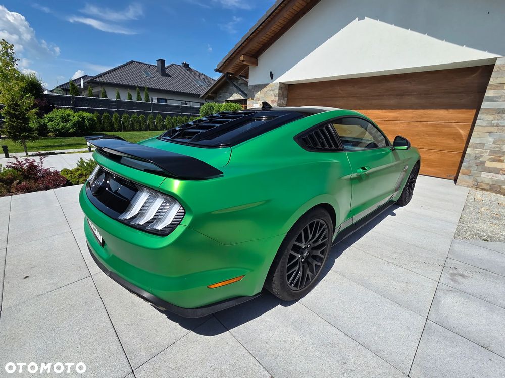 Ford Mustang - 12