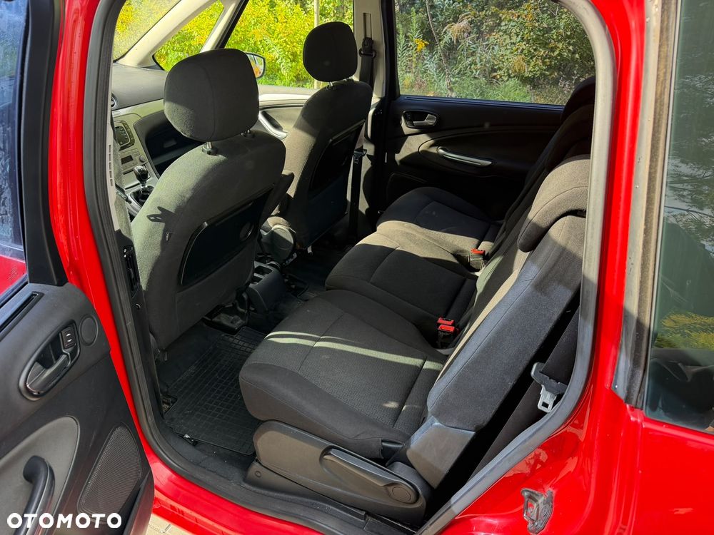 Ford Galaxy - 11