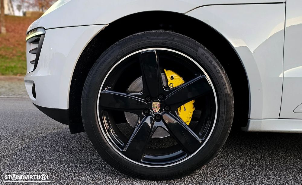 Porsche Macan S - 48