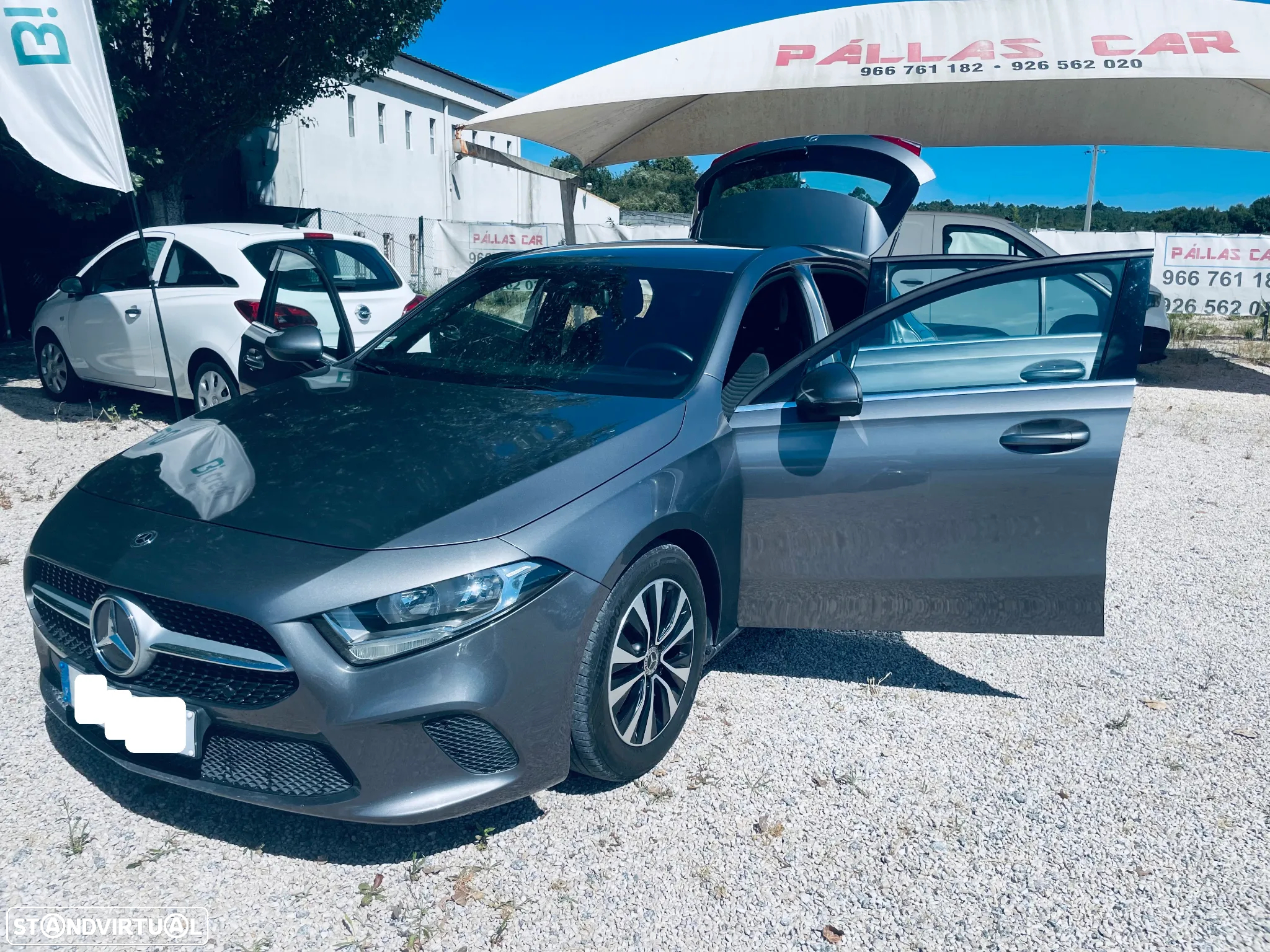 Mercedes-Benz A 180 d Style Plus - 4