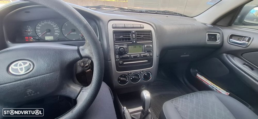 Toyota Avensis SW 2.0 D4D Terra - 4