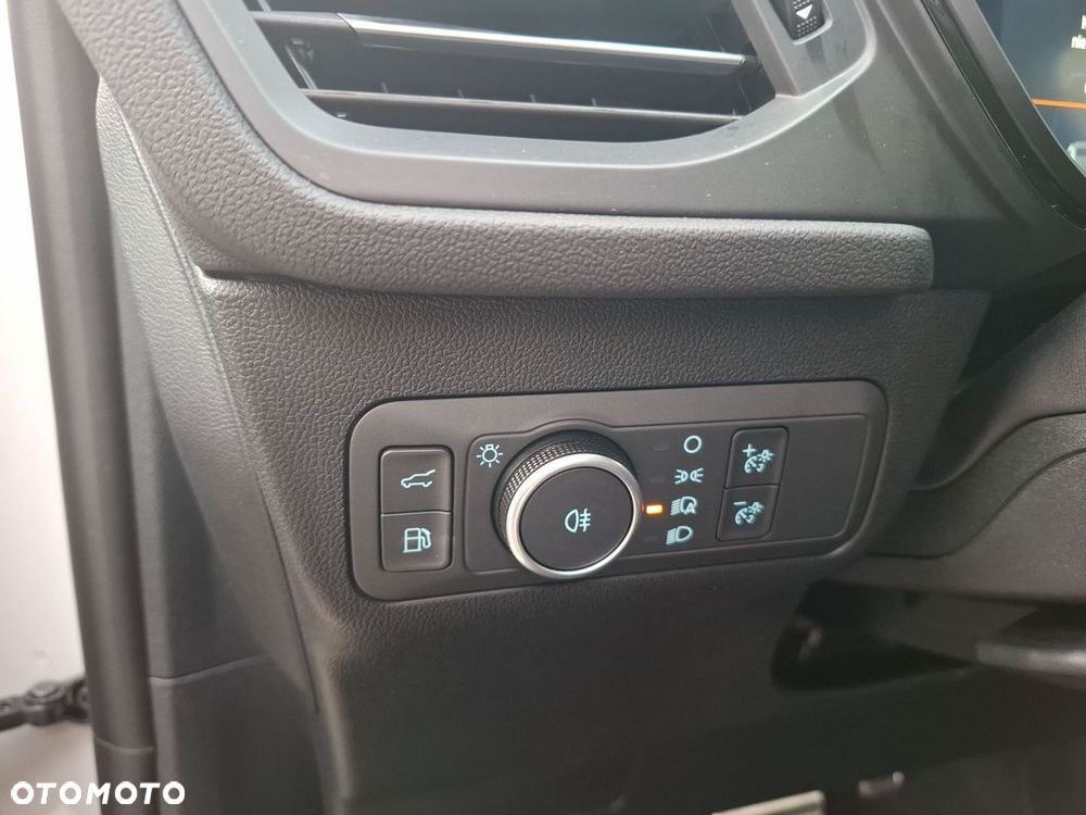 Ford Kuga - 23