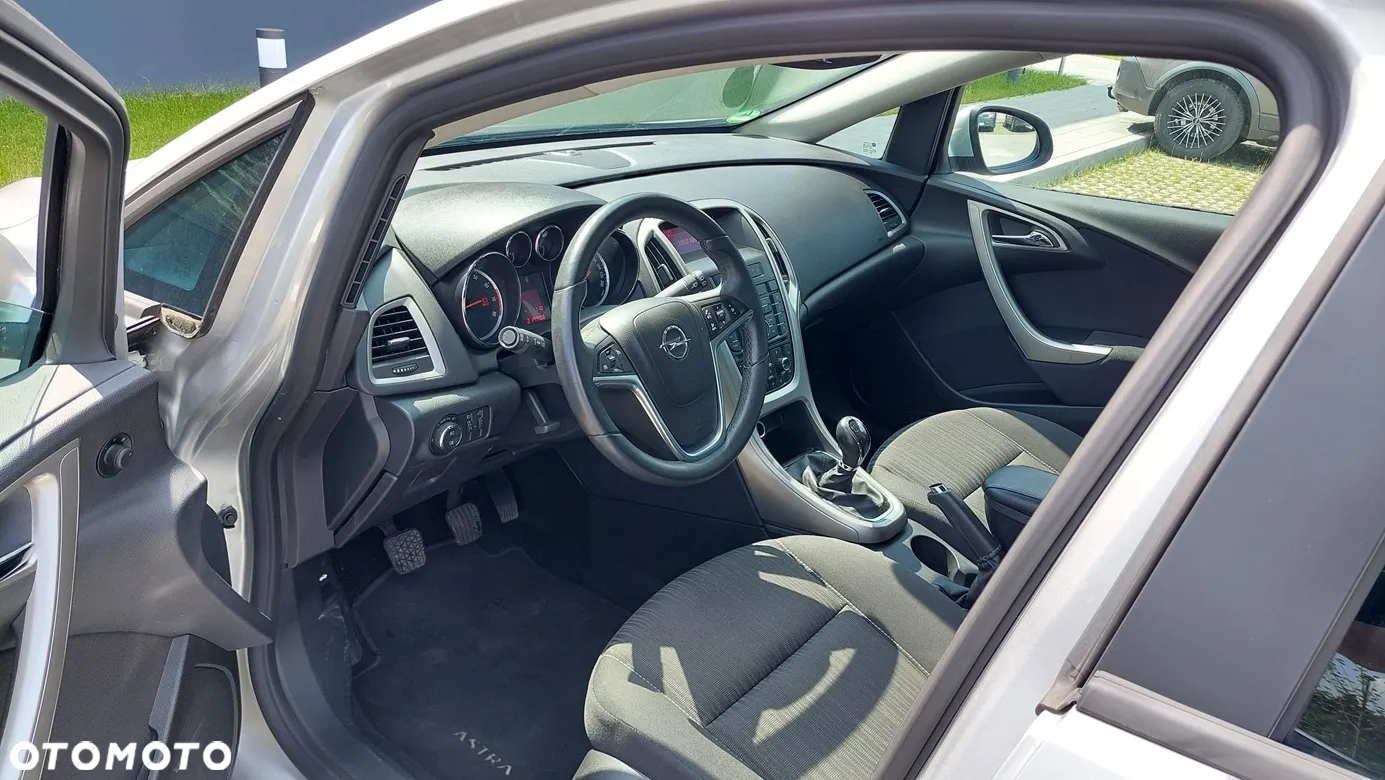 Opel Astra - 8