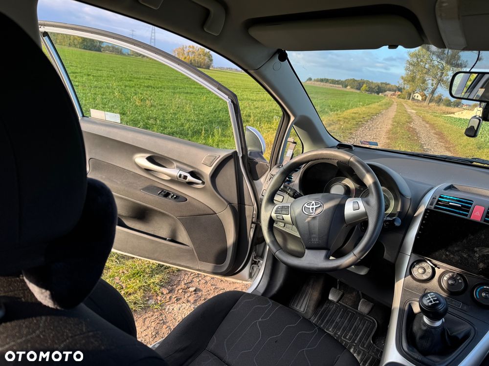 Toyota Auris - 8