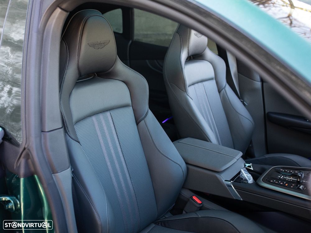 Aston Martin DBX 707 - 26