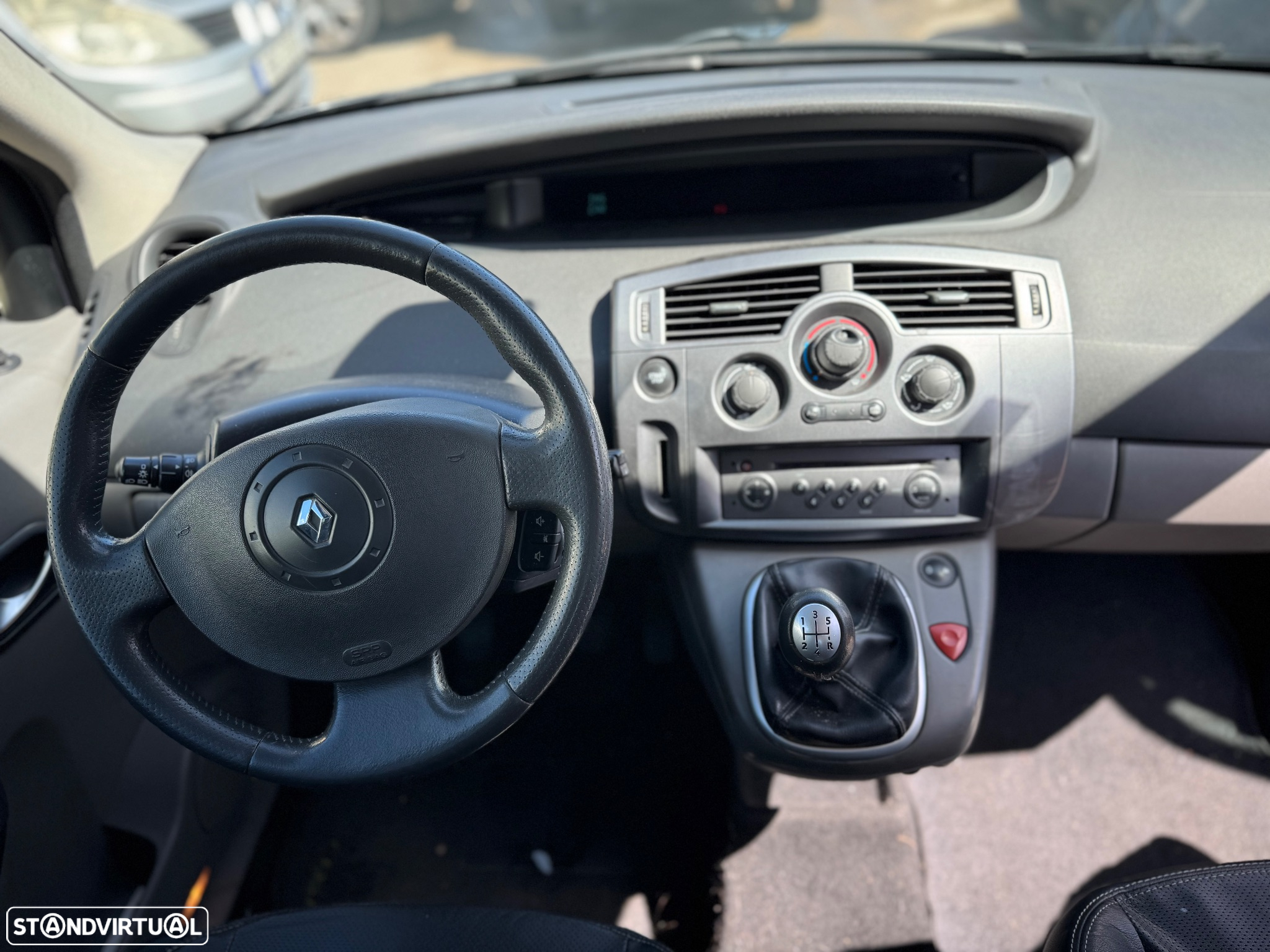 Renault Scénic 1.5 dCi Dynamique - 6