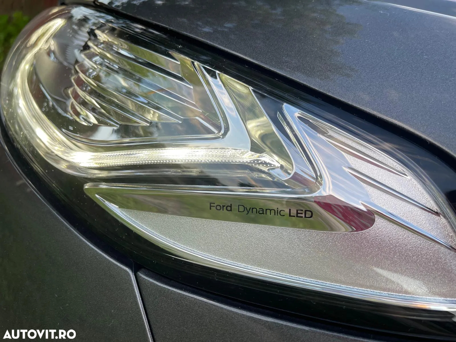 Ford Mondeo 2.0 HEV Vignale - 21