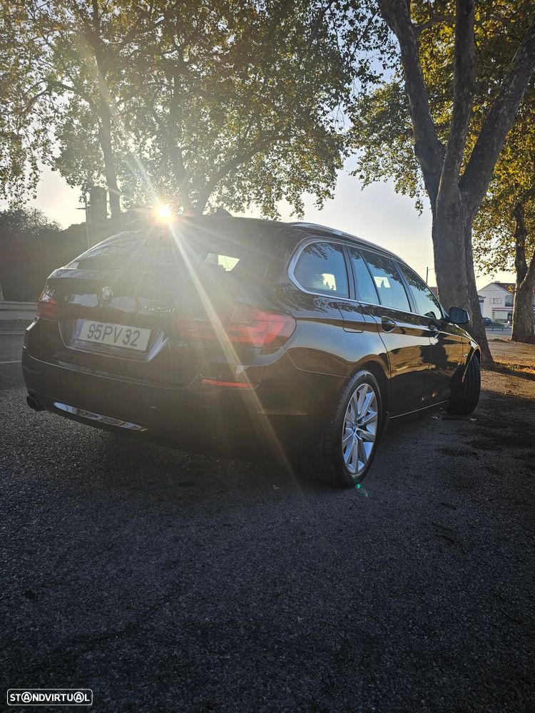 BMW 5 Series 2012 photo 2