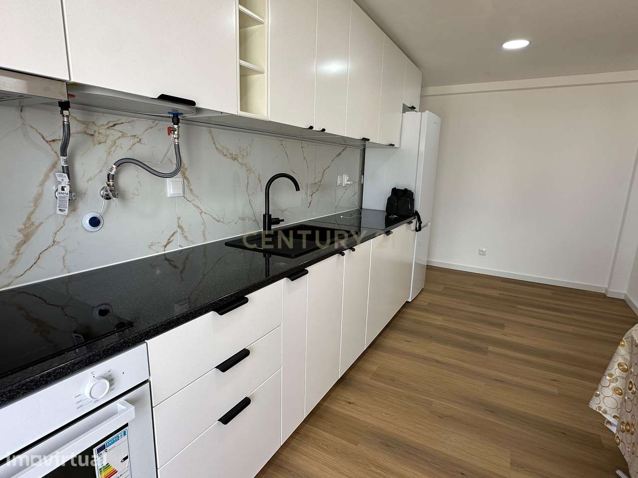 Apartamento T2 Remodelado, Equipado e Mobilado - Olhão - Grande imagem: 5/34
