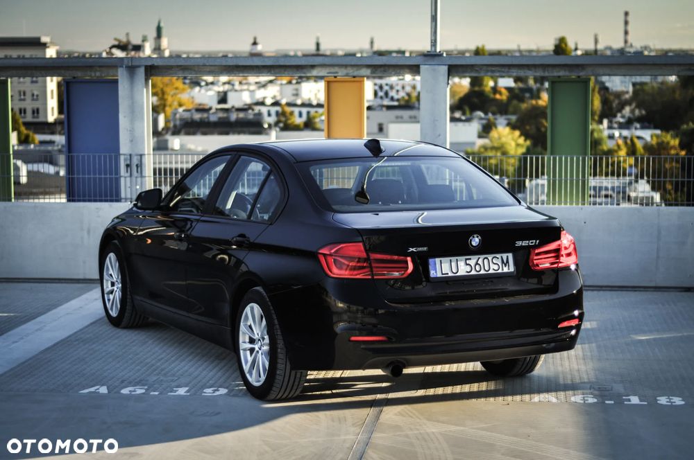 BMW Seria 3 320i Edition Luxury Line Purity - 6