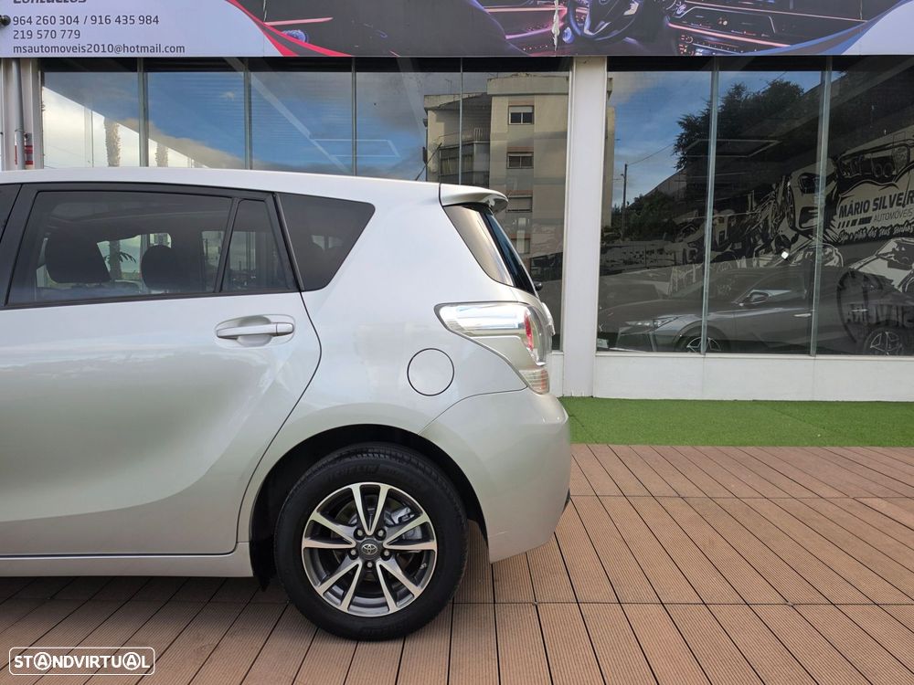 Toyota Verso 1.6 D-4D Comfort - 11
