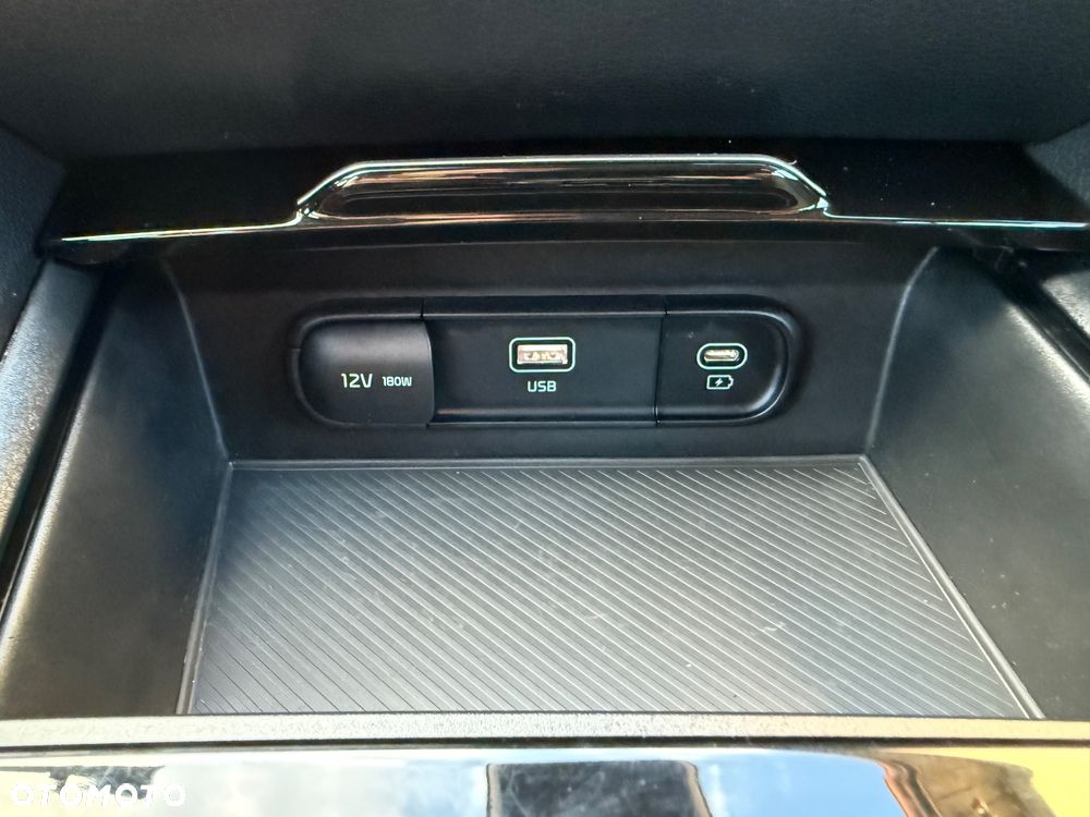 Kia Sportage 1.6 T-GDI MHEV Business Line 4WD DCT - 32