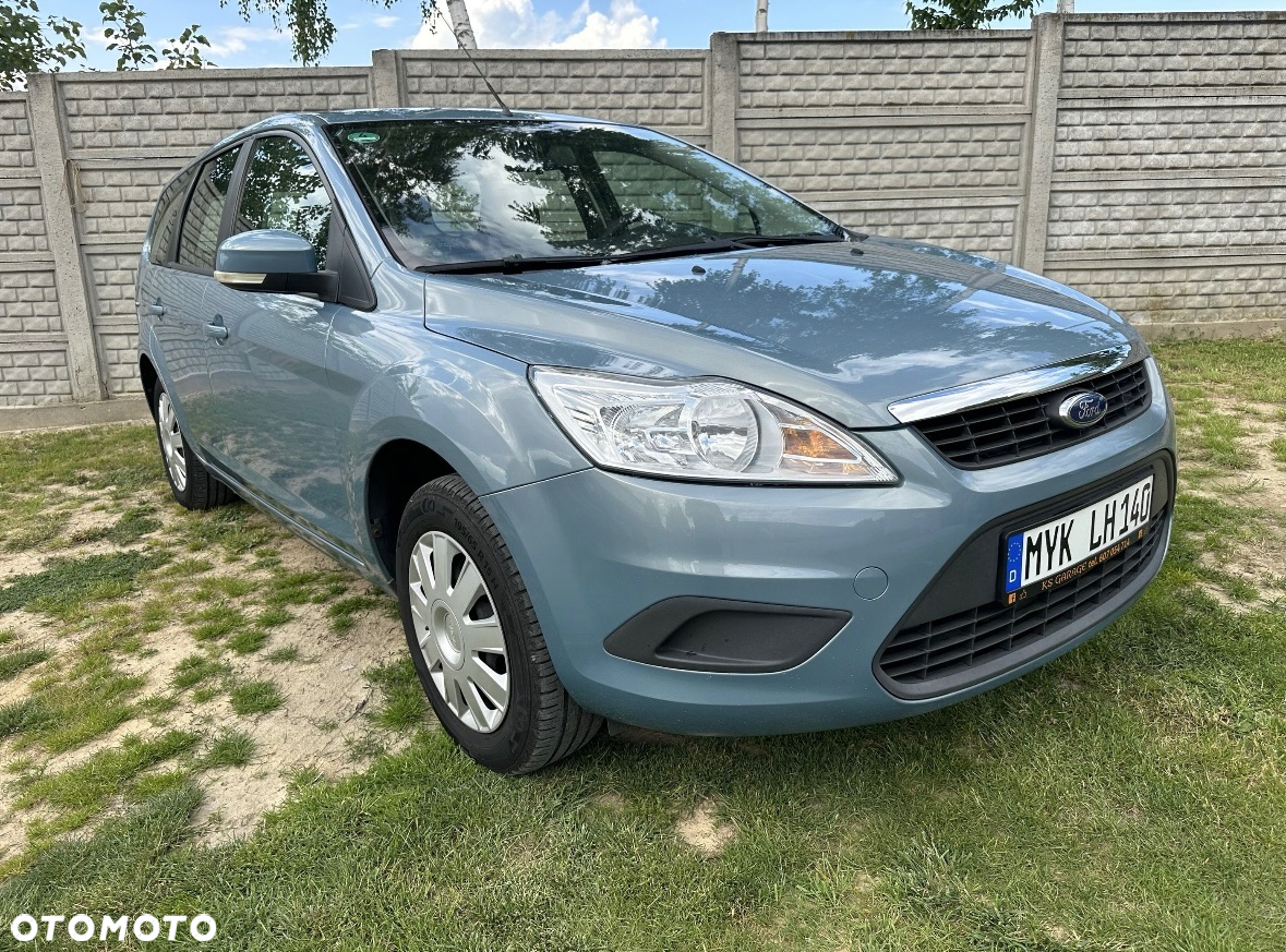 Ford Focus 1.6 Trend + - 2